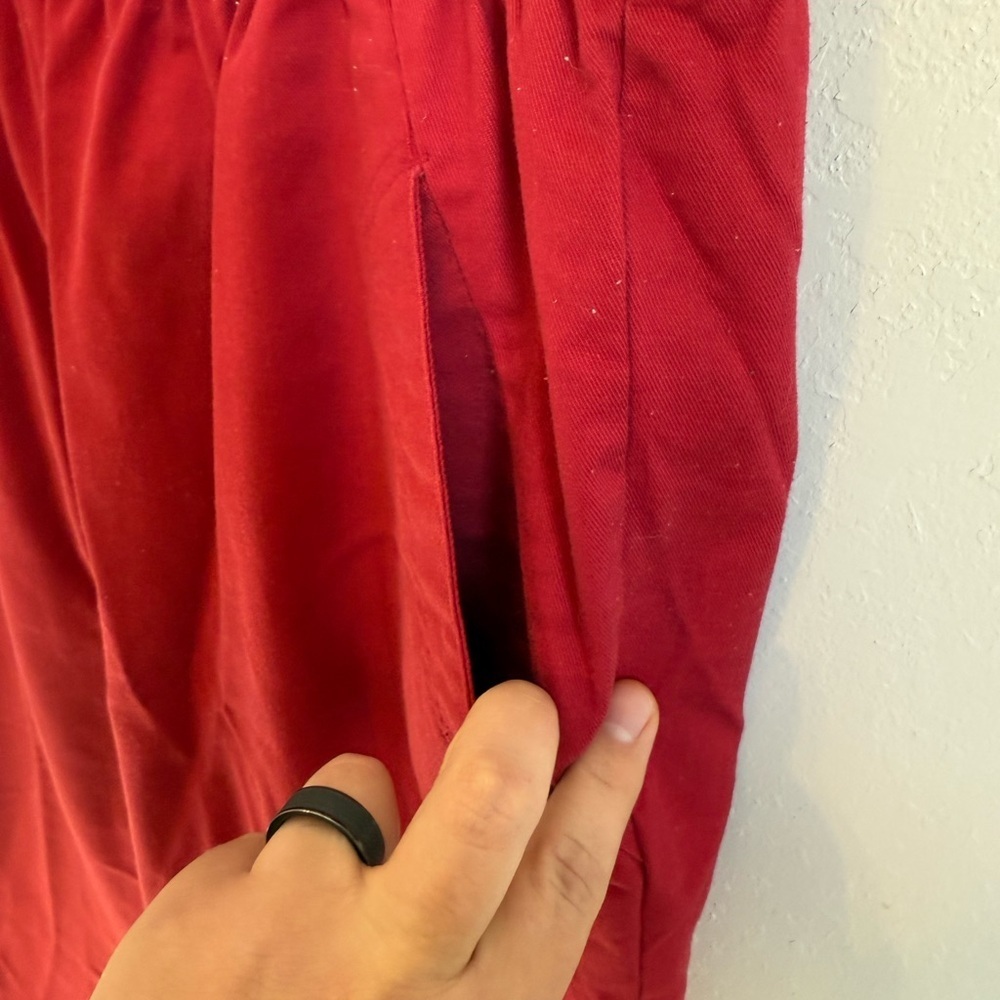 Men’s 22x36 Red Levi’s Sportswear, Lightweight, Athletic, Activewear Pants - Picture 3 of 5